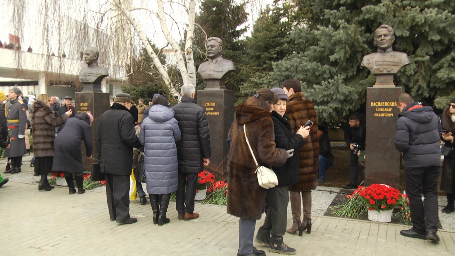 статуя сталина на волго доне