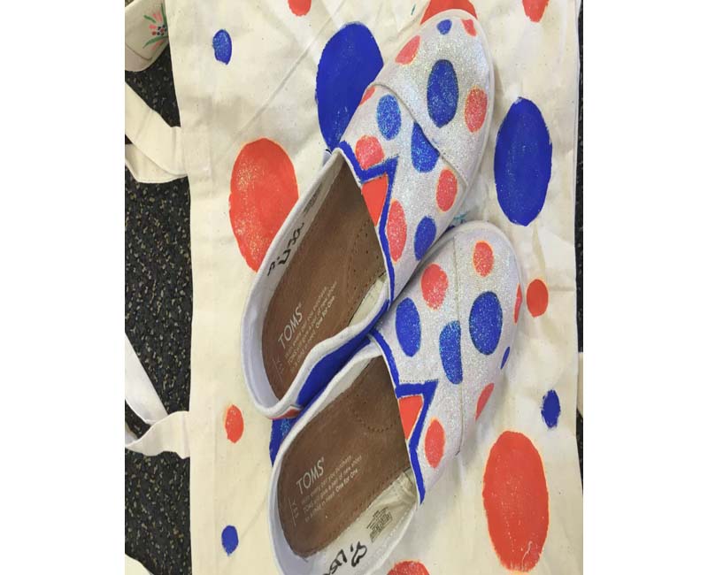 Shoe Painting for a Social Cause - gallery 1
