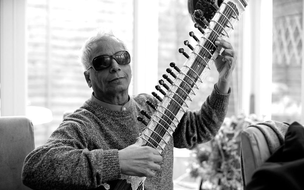 Baluji Shrivastav OBE