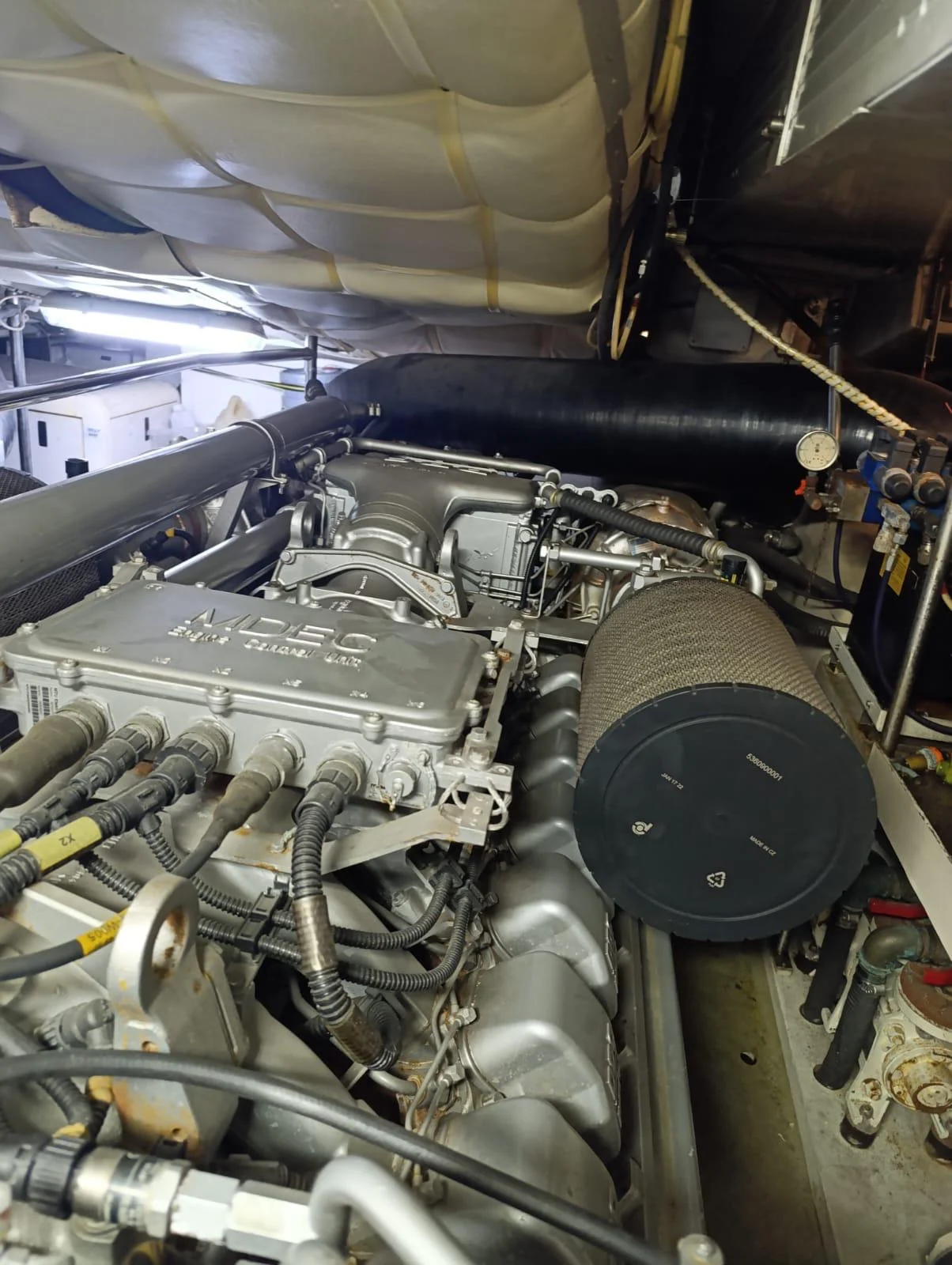 Pershing 76 - 30