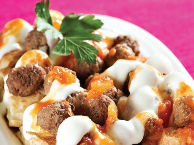 YOĞURTLU KEBAP