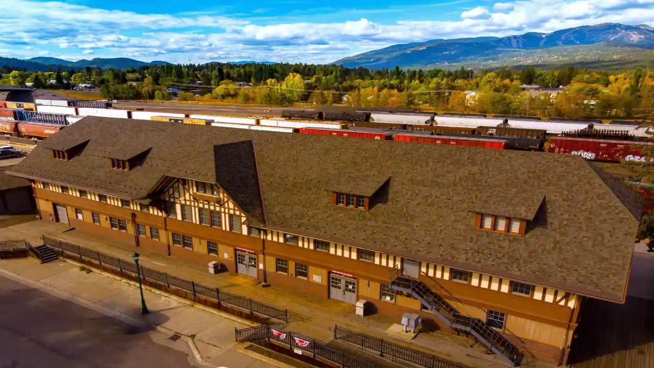 What are the Amtrak Train Stations in Montana? -  Brief