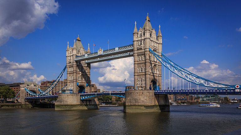 Best Day Trips from Paris in London Tower Bridge