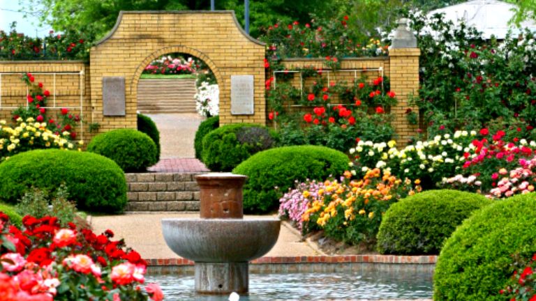 Weekend Getaways In Texas in Tyler-Texas-Rose-Garden