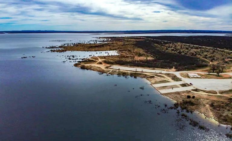 Twin Buttes Reservoir