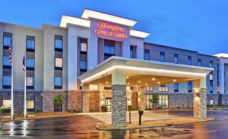 Hampton Inn and Suites by Hilton