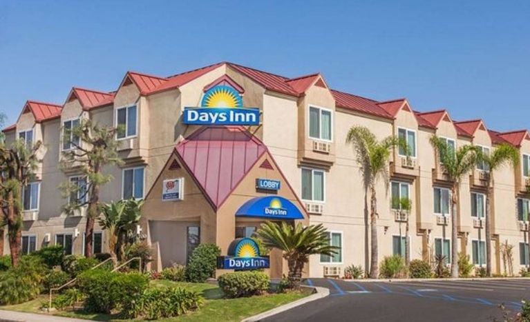 Days Inn by Wyndham Carlsbad