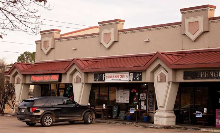 Penguin ED’s BBQ