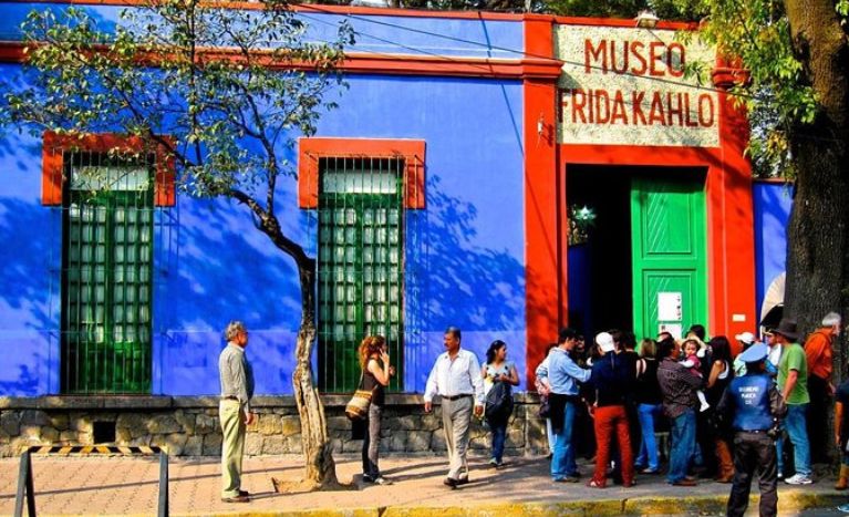 Things to Do in Playa Del Carmen at Frida Kahlo Museum