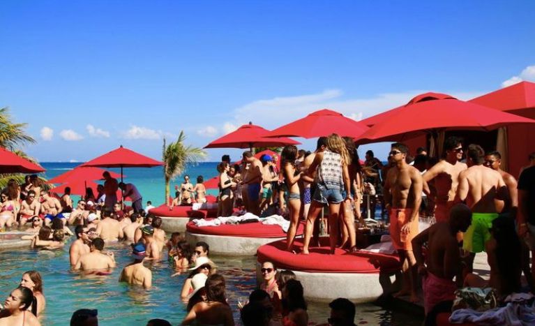 Things to Do in Playa Del Carmen at Mamitas Beach Club