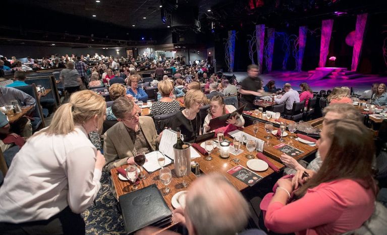 Things to do in Allentown PA, Pines Dinner Theatre