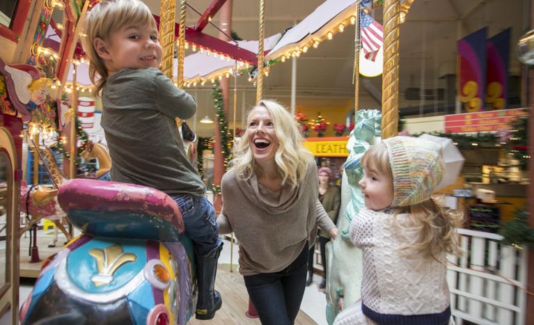 Kids to Seaside Carousel Mall