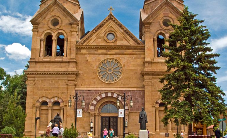 Things to do in Santa Fe, Romanesque Cathedral Basilica