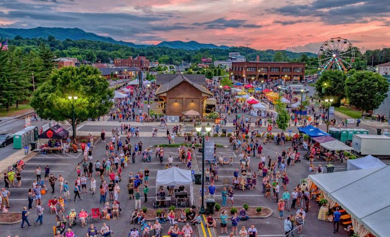 24 Things To Do in Johnson City TN: Trails, Music & Breweries