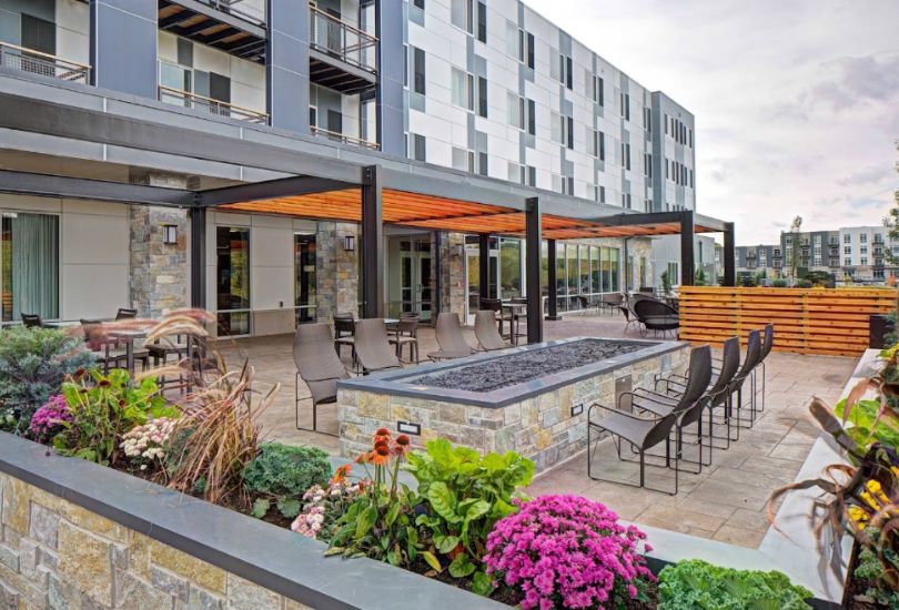 Courtyard by Marriott Appleton Riverfront 