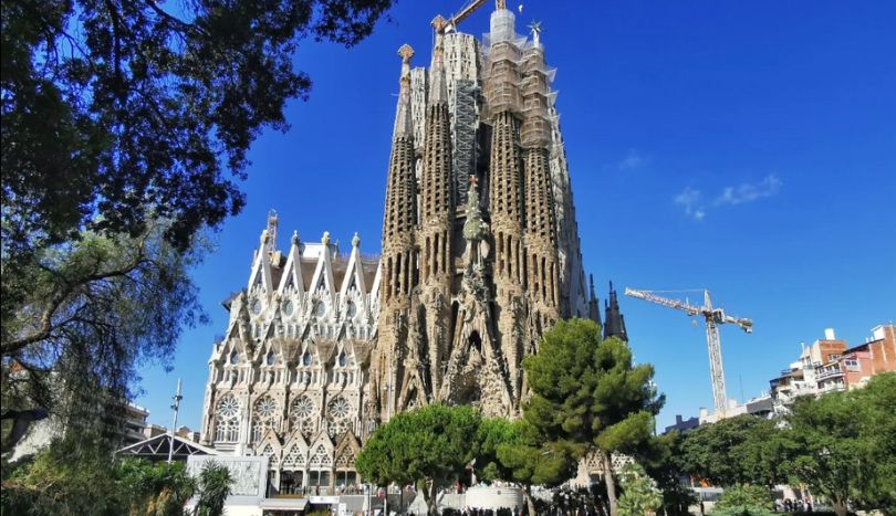 Best Places to Travel in October 2022, Sagrada Familia Basilica