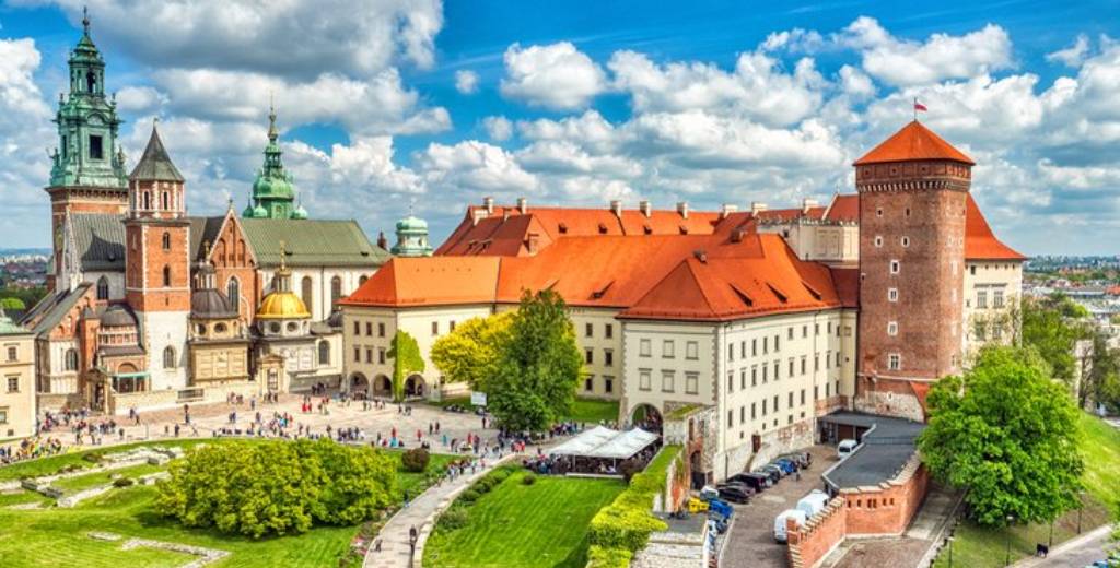 Hahn Air Poland Office