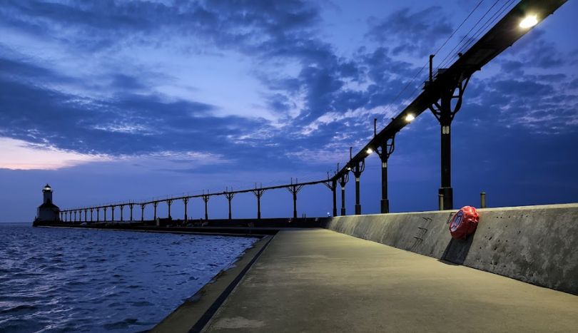 Things to Do in Michigan City, East Pierhead Lighthouse