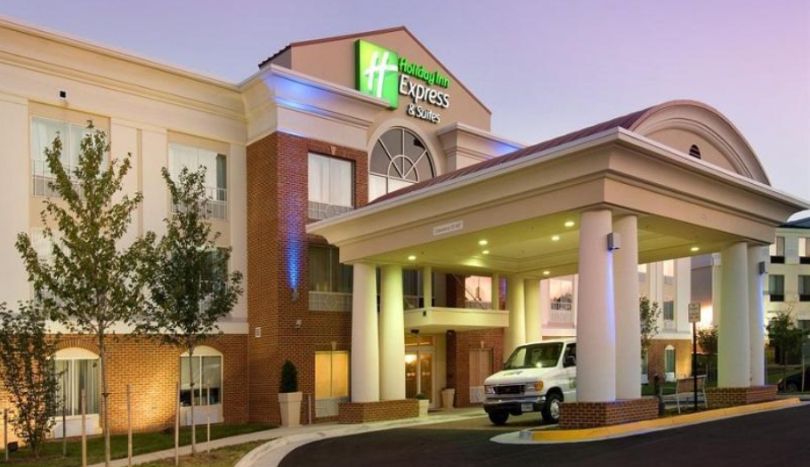 Holiday Inn Express & Suites Alexandria, an IHG Hotel