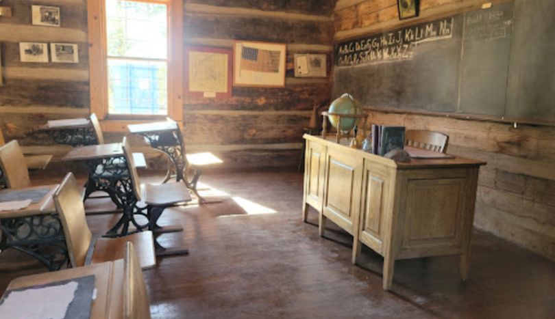 Things to Do in Strawberry AZ, Strawberry Schoolhouse