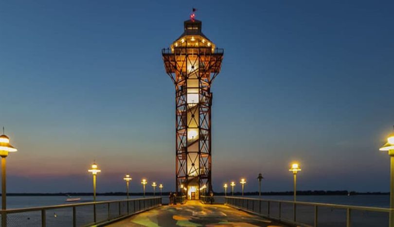 Bicentennial Tower