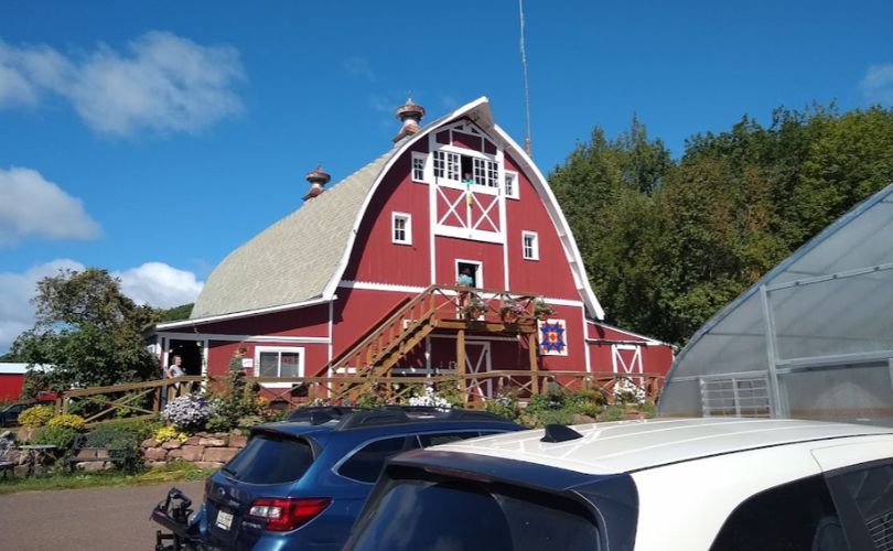 Things To Do In Bayfield, Hauser's Superior View Orchard