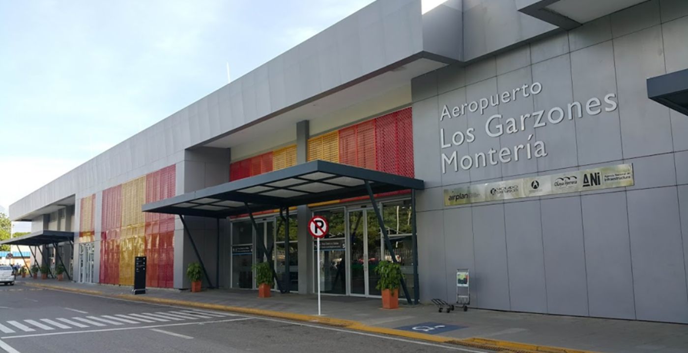 Los Garzones Airport
