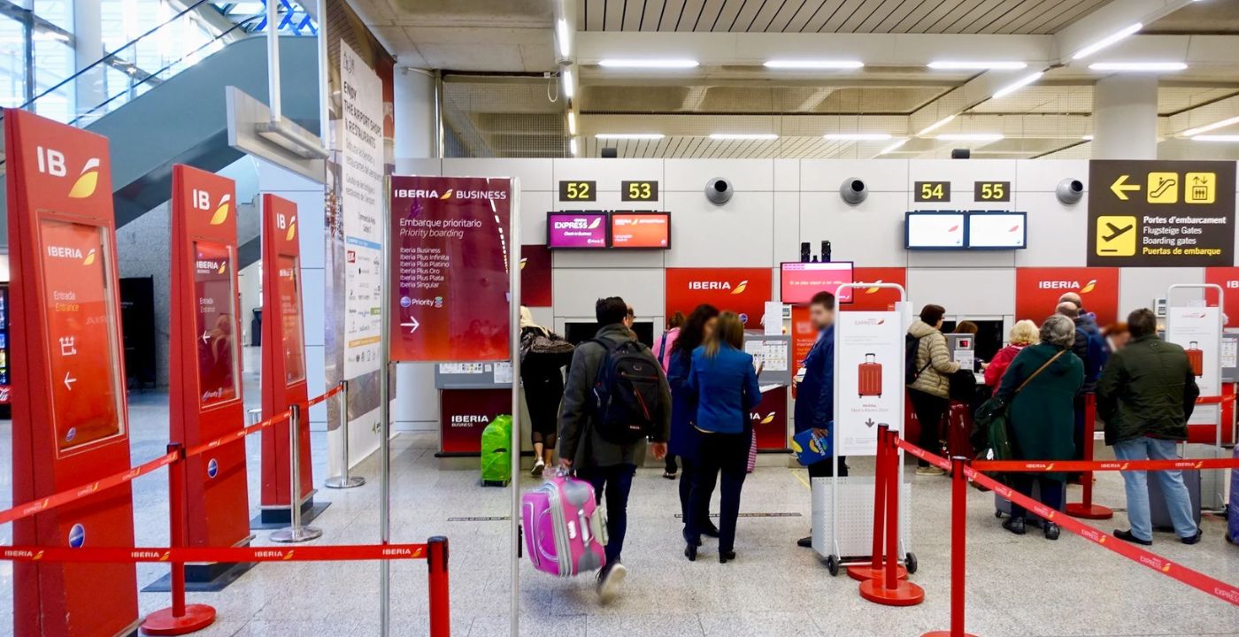 Iberia check-in at the airport counter