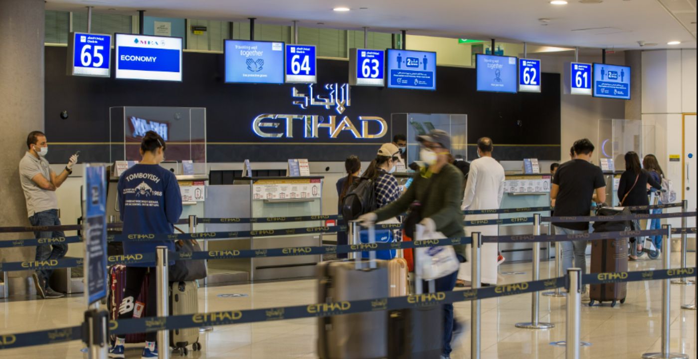 Etihad check in at airport