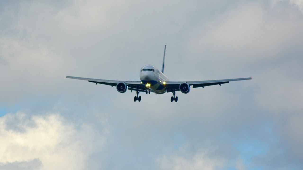 Air Arabia Terminal at London Gatwick Airport (LGW)