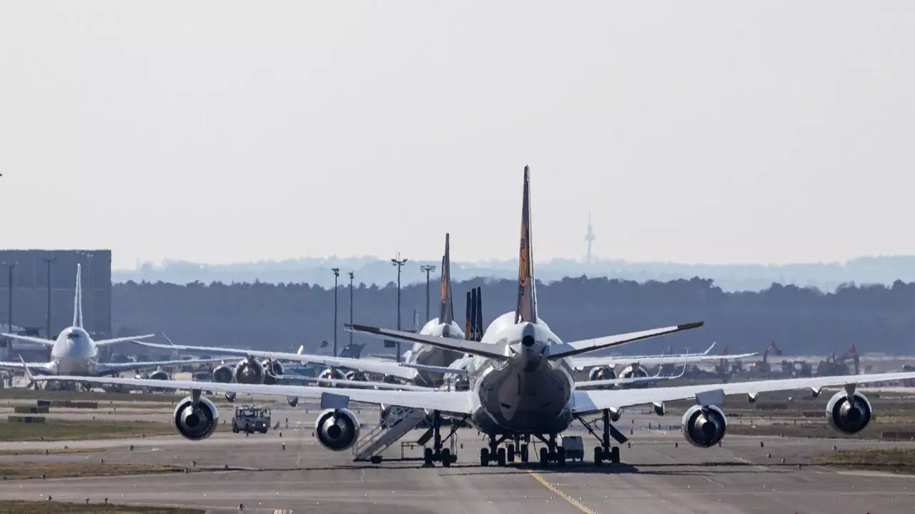 Condor Airlines PDX Terminal - Portland International Airport