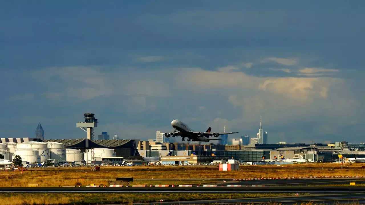 United Airlines BNA Terminal - Nashville International Airport