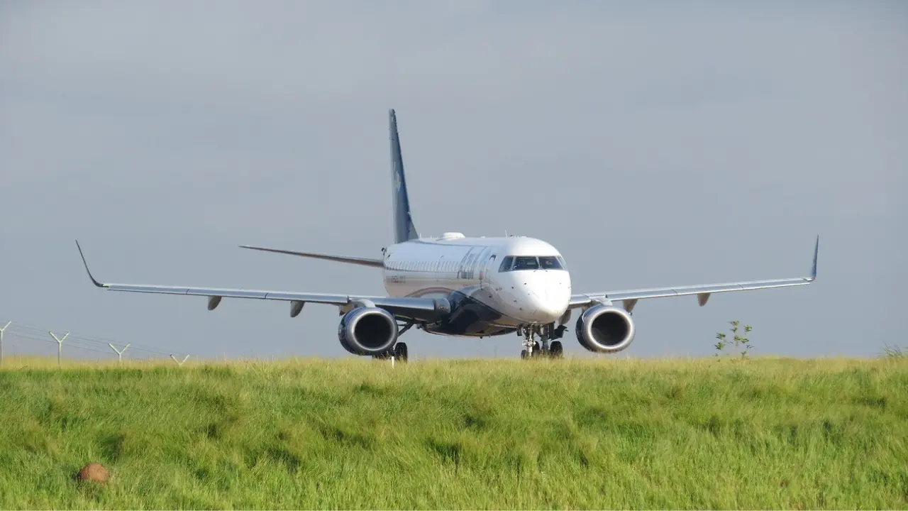 Volaris Terminal PVR – Licenciado Gustavo Díaz Ordaz Airport