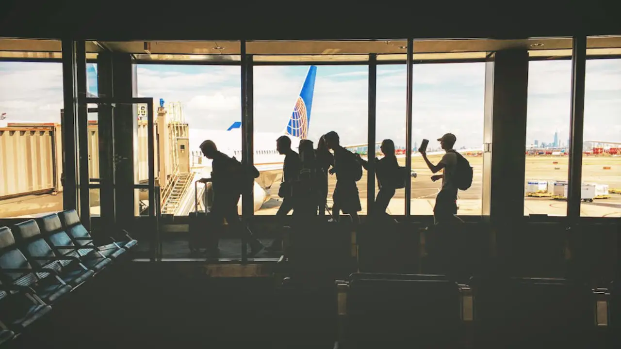 What is an Airport Gate Pass and How to Get it? AirwaysAirports