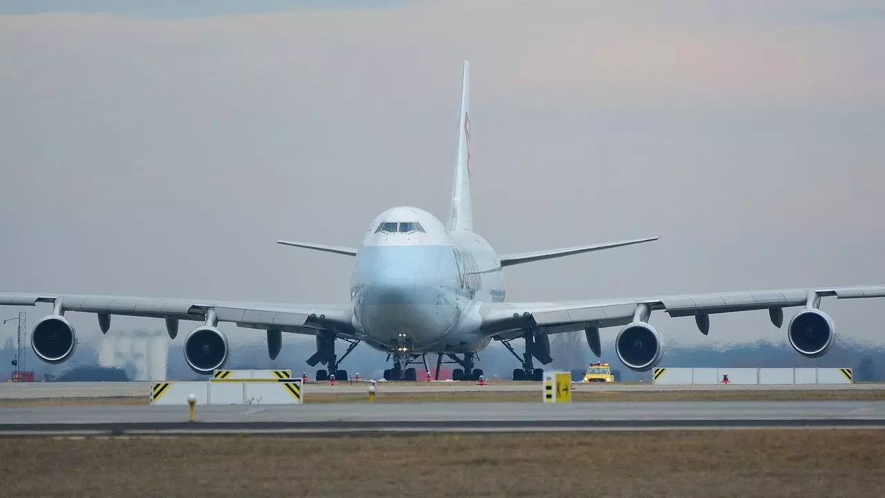 Qantas Airlines DXB Terminal – Dubai International Airport