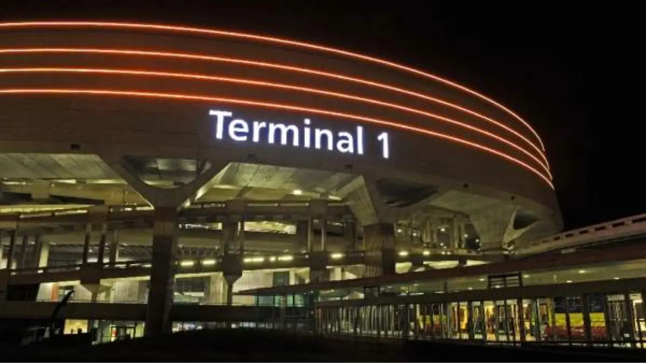 Paris Charles De Gaulle Airport (CDG)