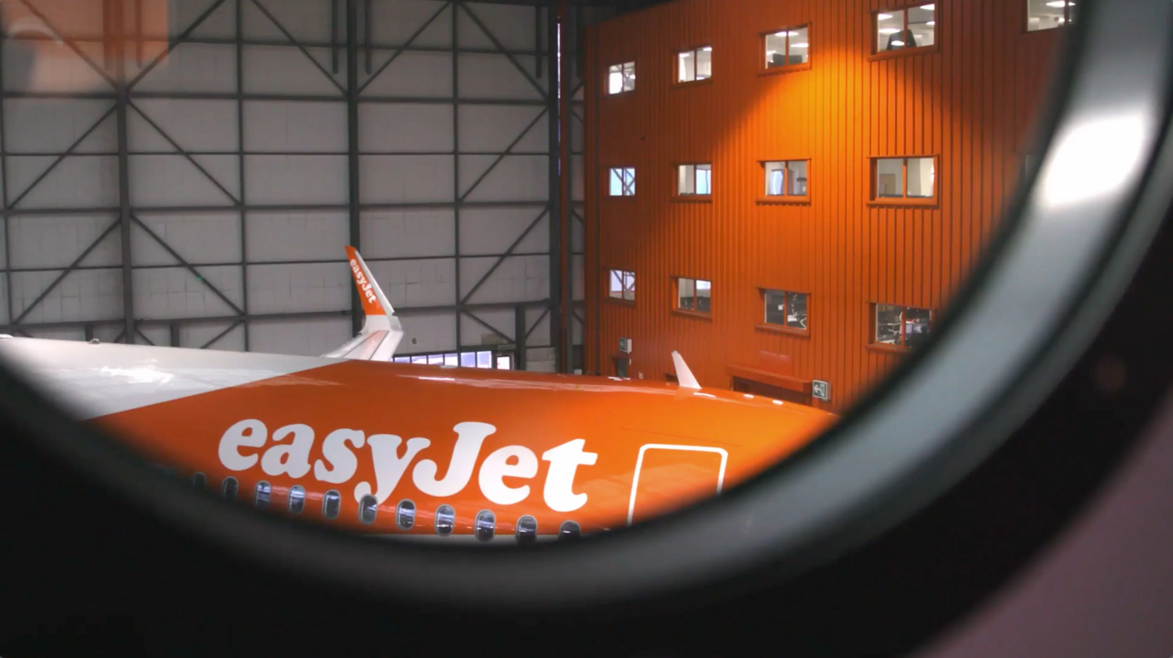 EasyJet Headquarters - AirlineOfficeMap