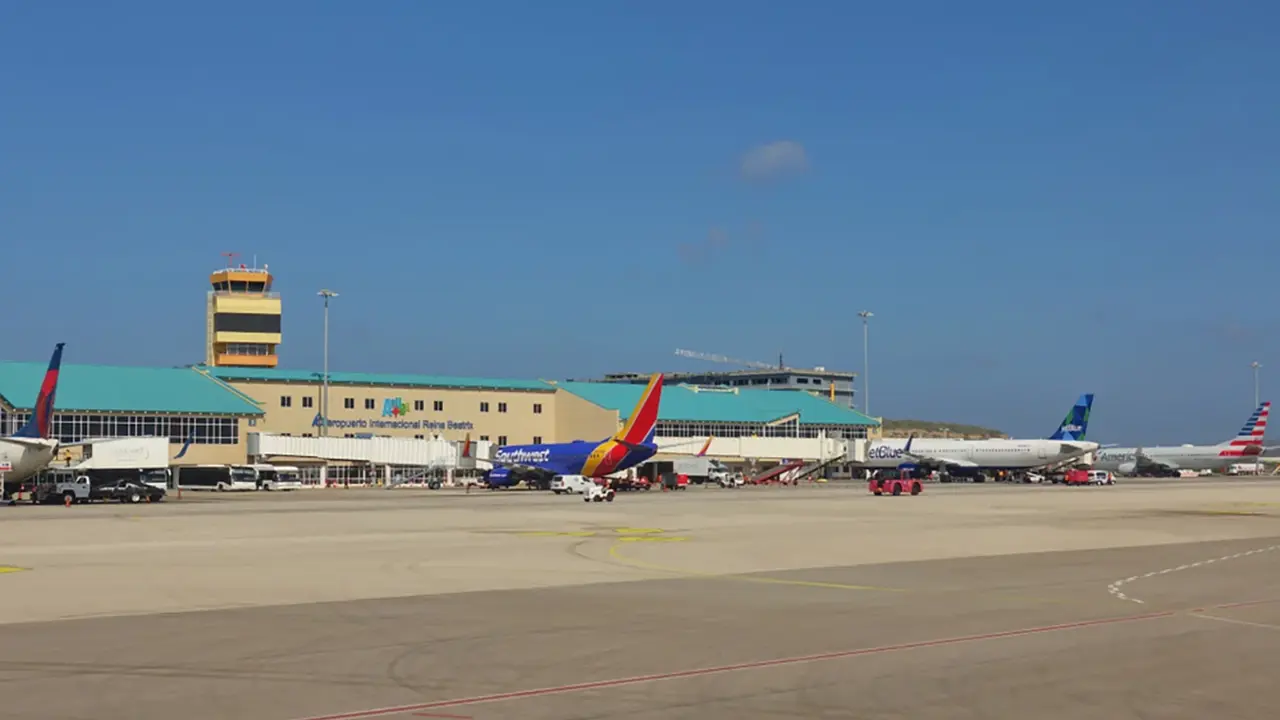 Queen Beatrix International Airport (AUA)