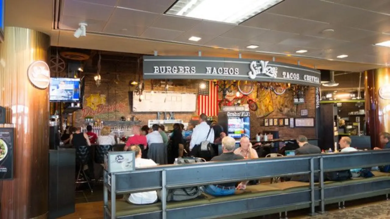 Phoenix Airport Food & Restaurants