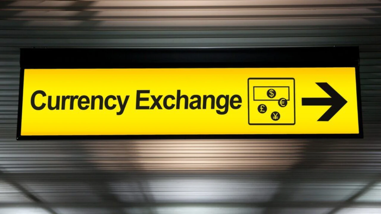 Currency Exchange at Los Angeles International Airport