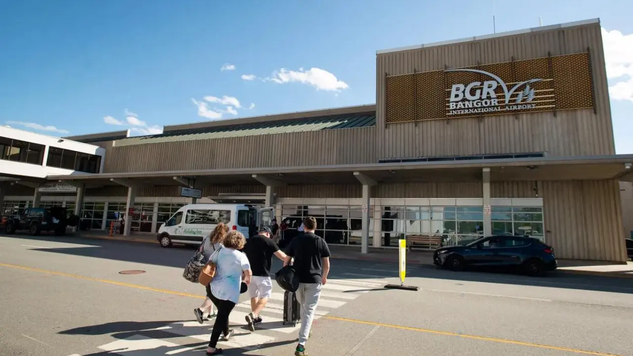 Bangor International Airport (BGR)
