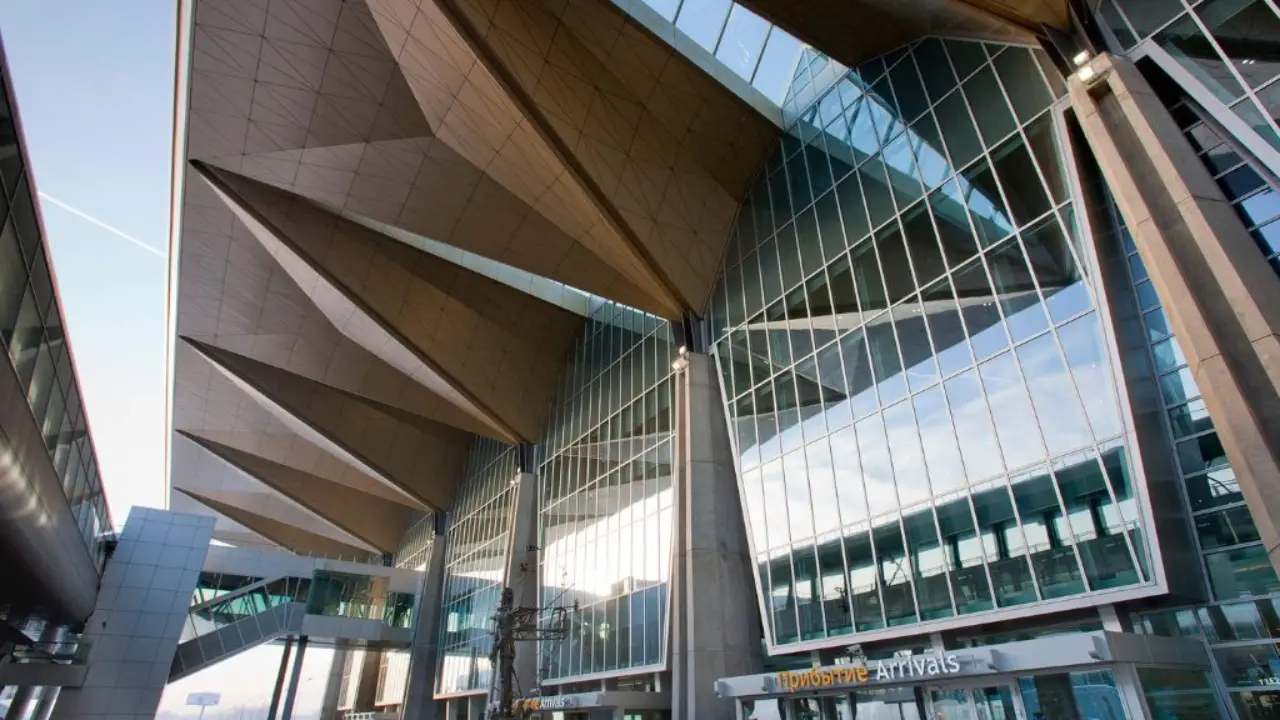 Pulkovo Airport (LED)