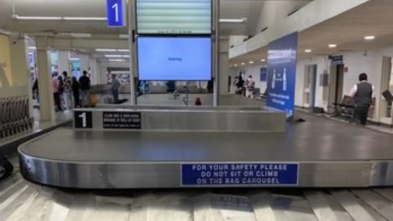 Oakland Airport Baggage Claim & Carousel Information