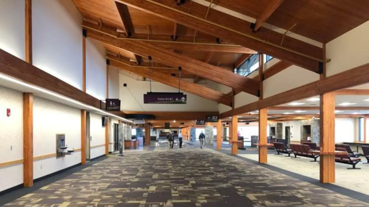 Bozeman Yellowstone International Airport (BZN)
