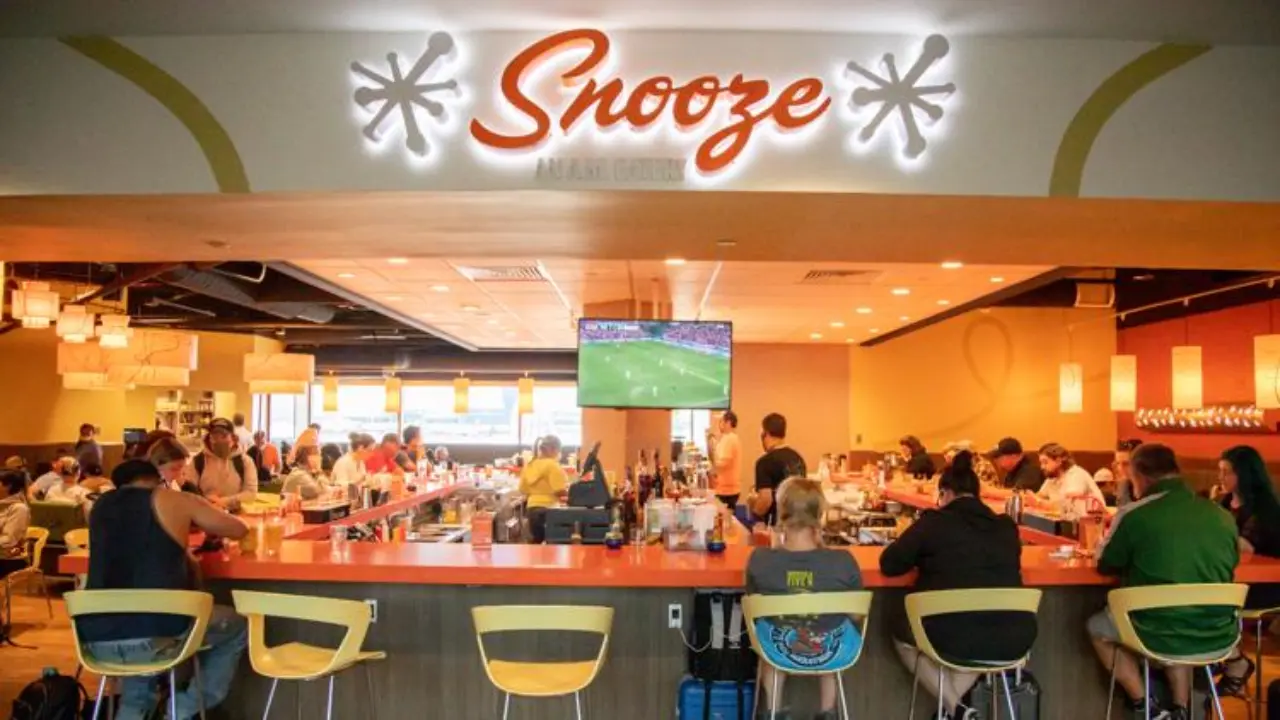 Restaurants and food at Denver International Airport (DEN)