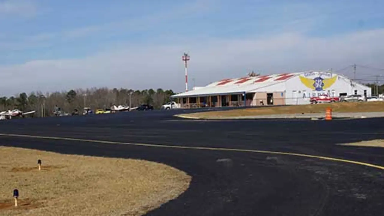 Griffin Spalding County Airport (6A2)