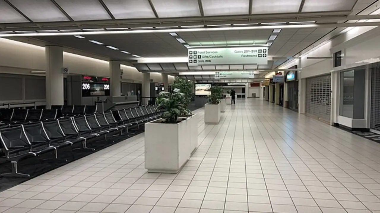 Terminal 4 at Ontario International Airport (ONT)