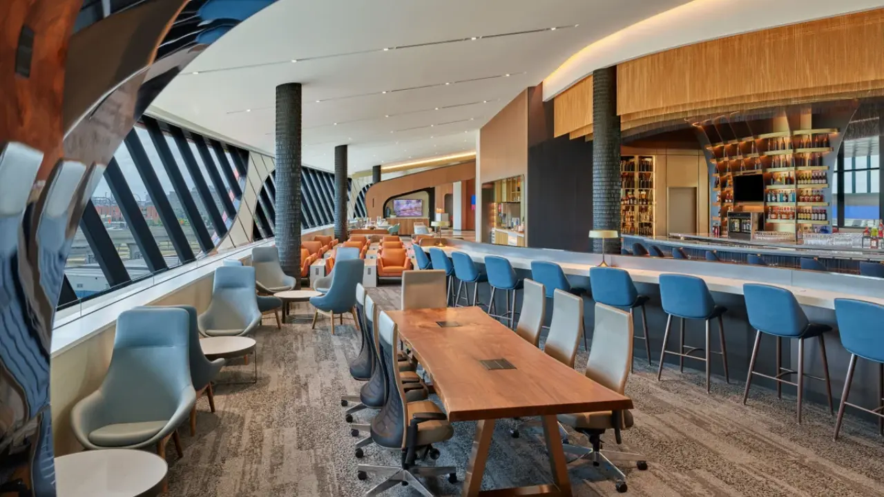 LAX Airport Delta Sky Club