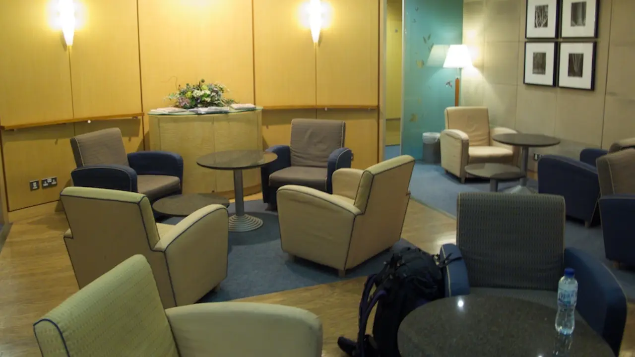 LAX Airport Air Canada Maple Leaf Lounge