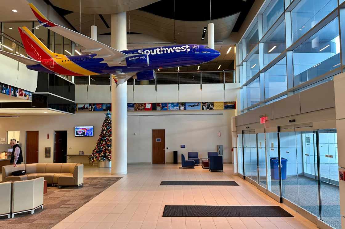 Southwest Airlines Headquarters - AirlineOfficeMap